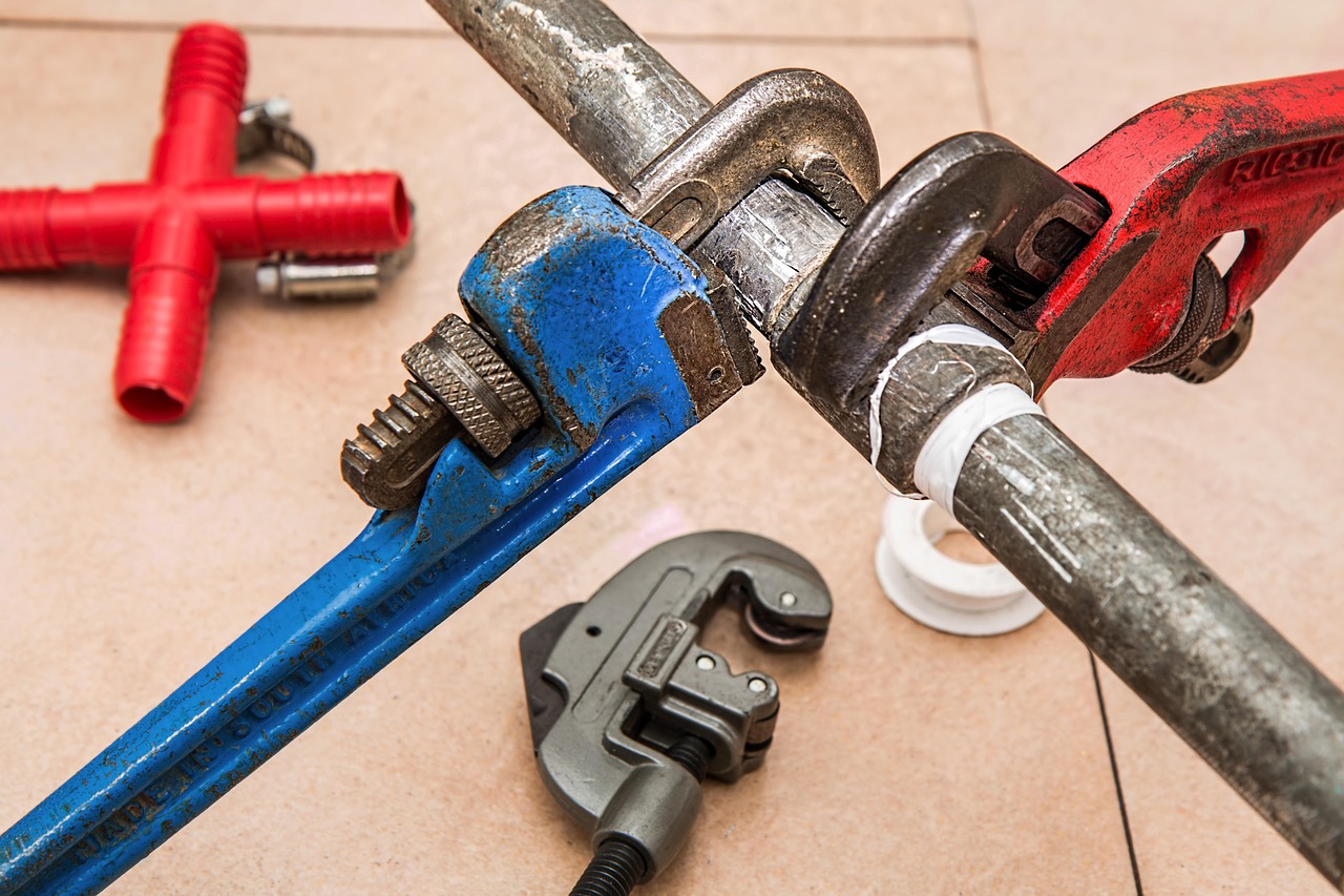 Quels outils essentiels faut-il pour débuter en électricité domestique ? découvrez les outils essentiels pour vos travaux électriques à domicile, alliant sécurité et efficacité pour réaliser vos installations et réparations en toute confiance.